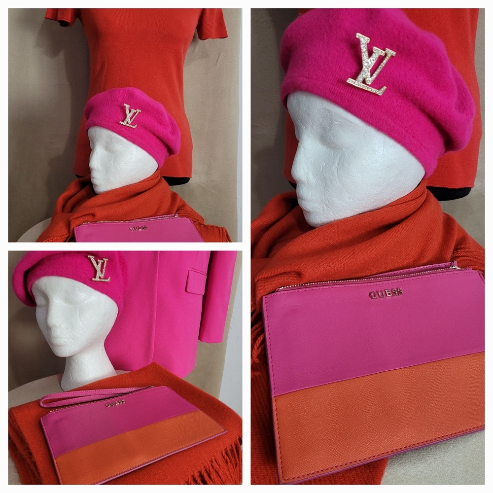 GUESS Wristlet - Picture 3 of 6